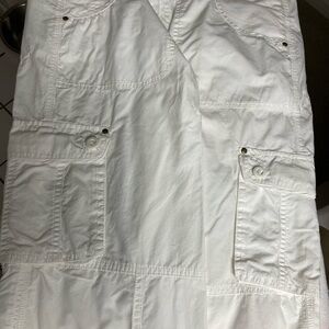 Zara White Capris with Pocket Detail